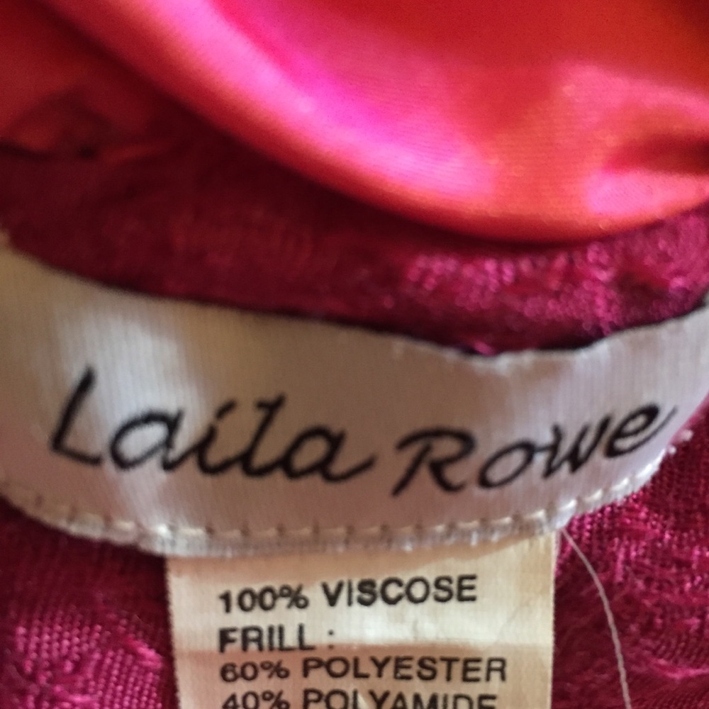 Laila Rowe gorgeous scarf  hot pink 100% viscose
